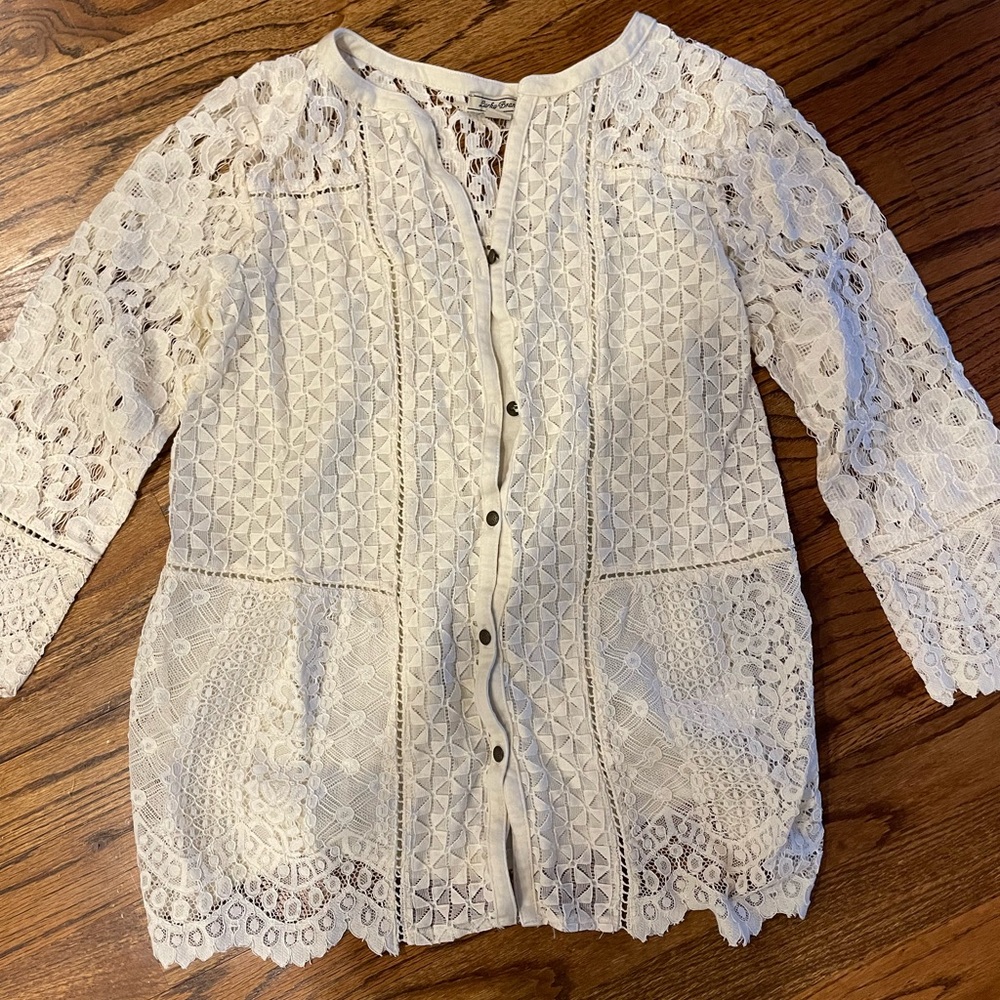 Lucky Brand women’s beige lace top